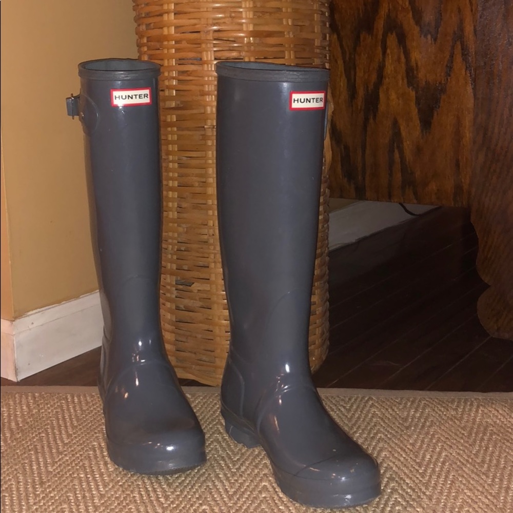 Women’s tall shiny Hunter rain boots